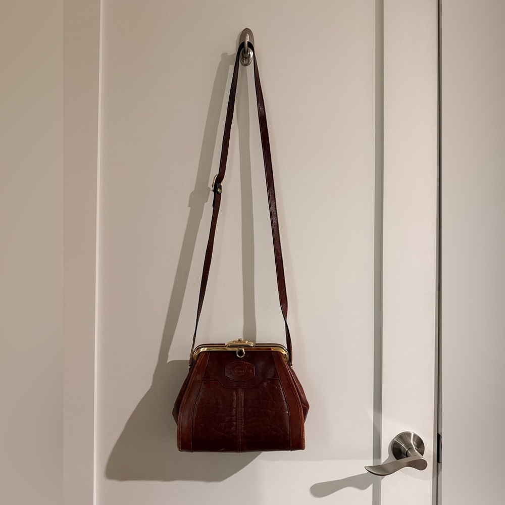 Oroton Kisslock Leather Crossbody Bag